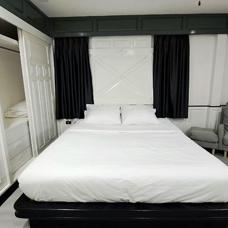 Villa Cologne​ @Nanai Villa Patong Kültér fotó